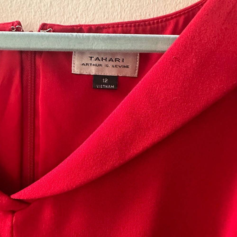 Tahari Elegant Red Women's Dress - Picture 2 of 4
